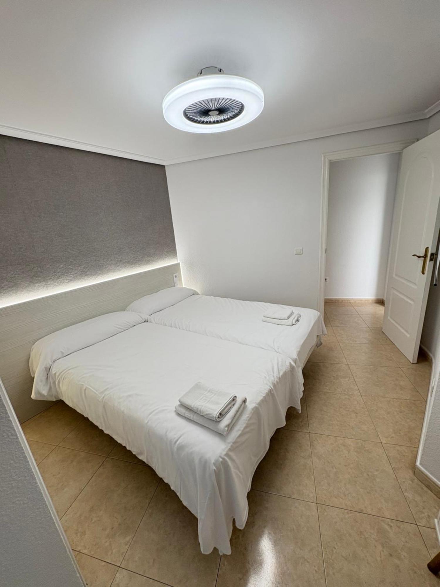 Apartamentos Carmela Benidorm Exterior photo
